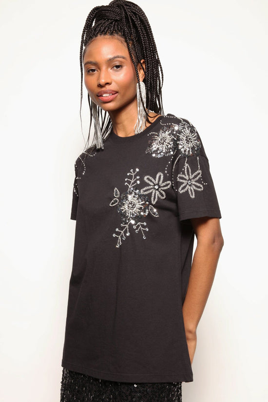 T-shirt Bordada Fiore - Preto T-Shirt Joulik