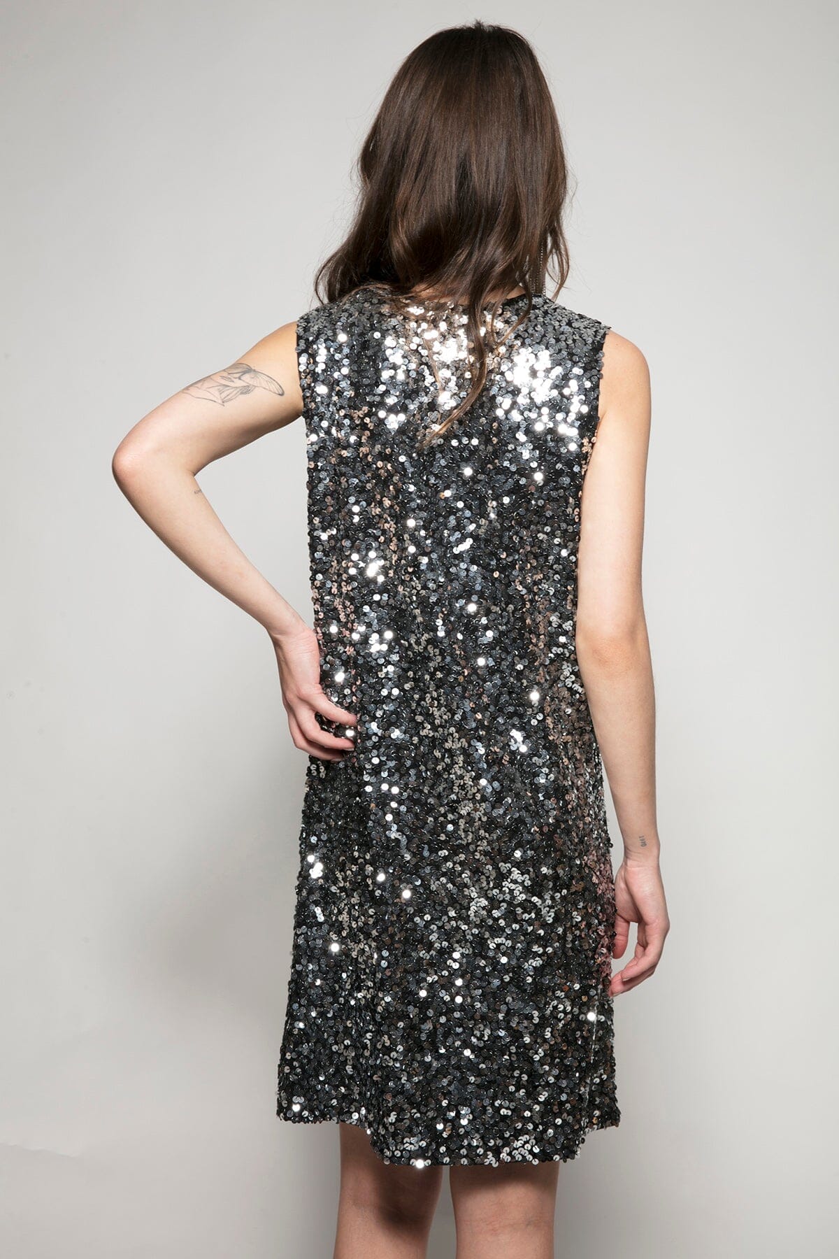 Vestido Mini Bordado Luna - Grafite com Prata Vestido Joulik