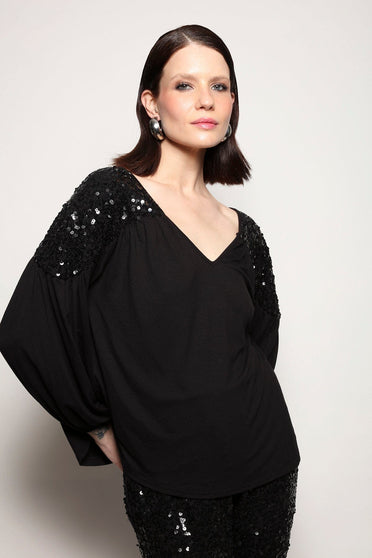 Bata Bordada Timu - Preto Blusa Joulik 