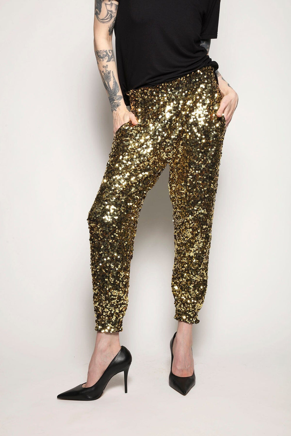 Calça Jogger Bordada Luna Dourada