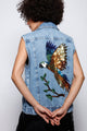 Colete Jeans Bordado Arara (revisar tudão) Colete Joulik 