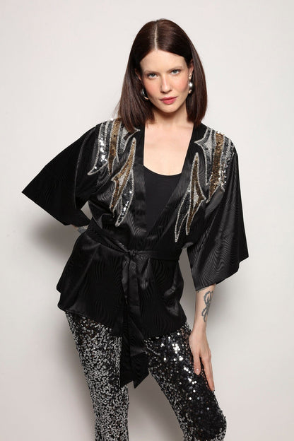 Kimono Bordado Isle - Preto Kimono Joulik 