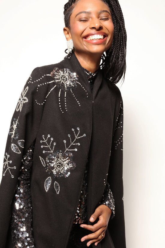 Poncho Bordado Fiore - Preto Jaqueta Joulik 