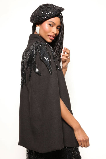 Poncho Bordado Goth - Preto Jaqueta Joulik 